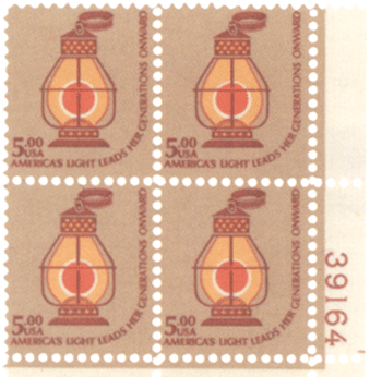 Квартблок пятидолларовых марок США